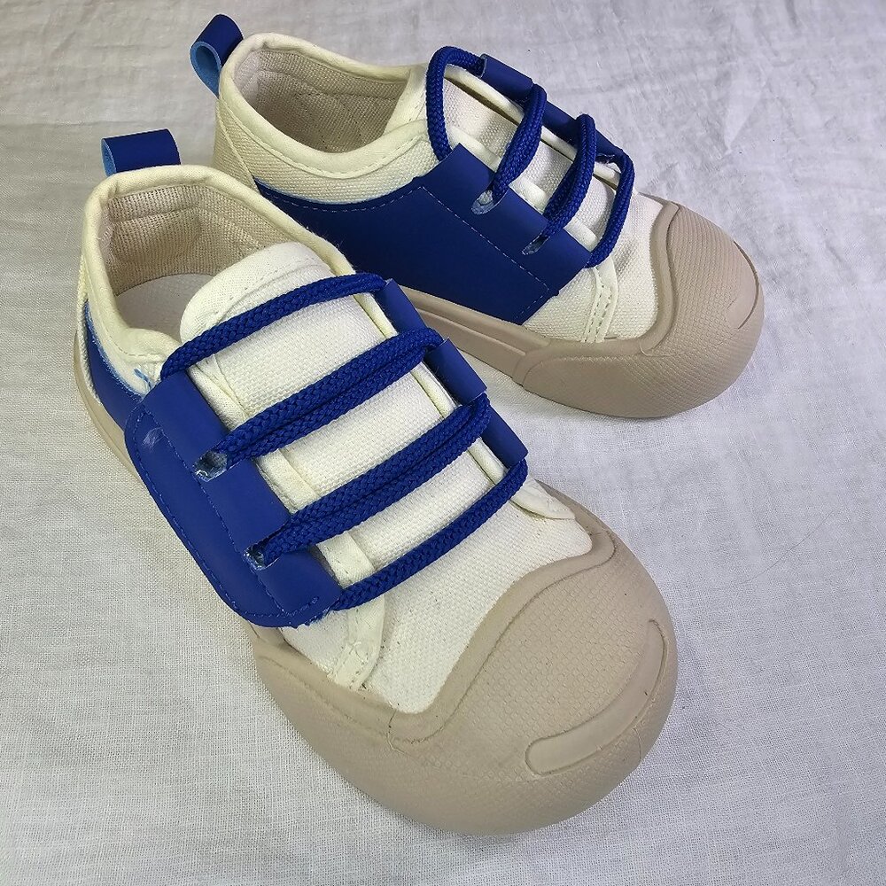 NEW!! Toetots Charlie Baby Low Top Canvas Sneaker Shoes 29/11T